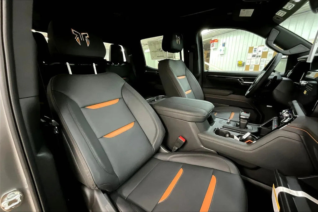 Vehicle Image 8