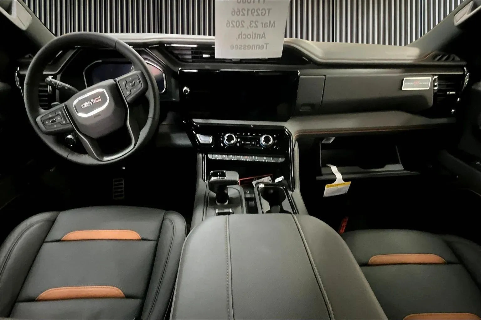 Vehicle Image 9