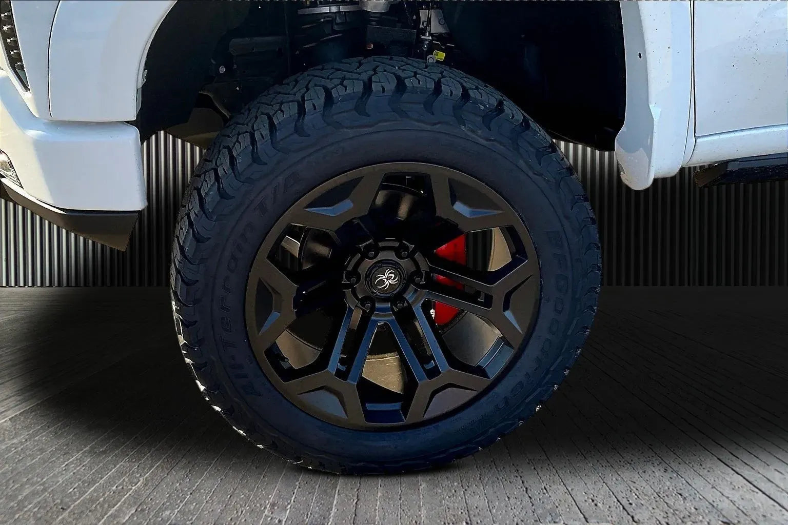 Vehicle Image 6
