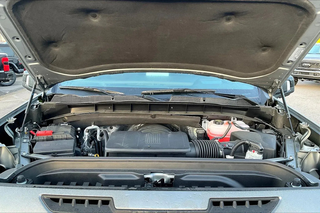 Vehicle Image 10