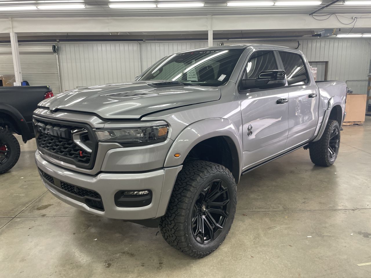Vehicle Image 10