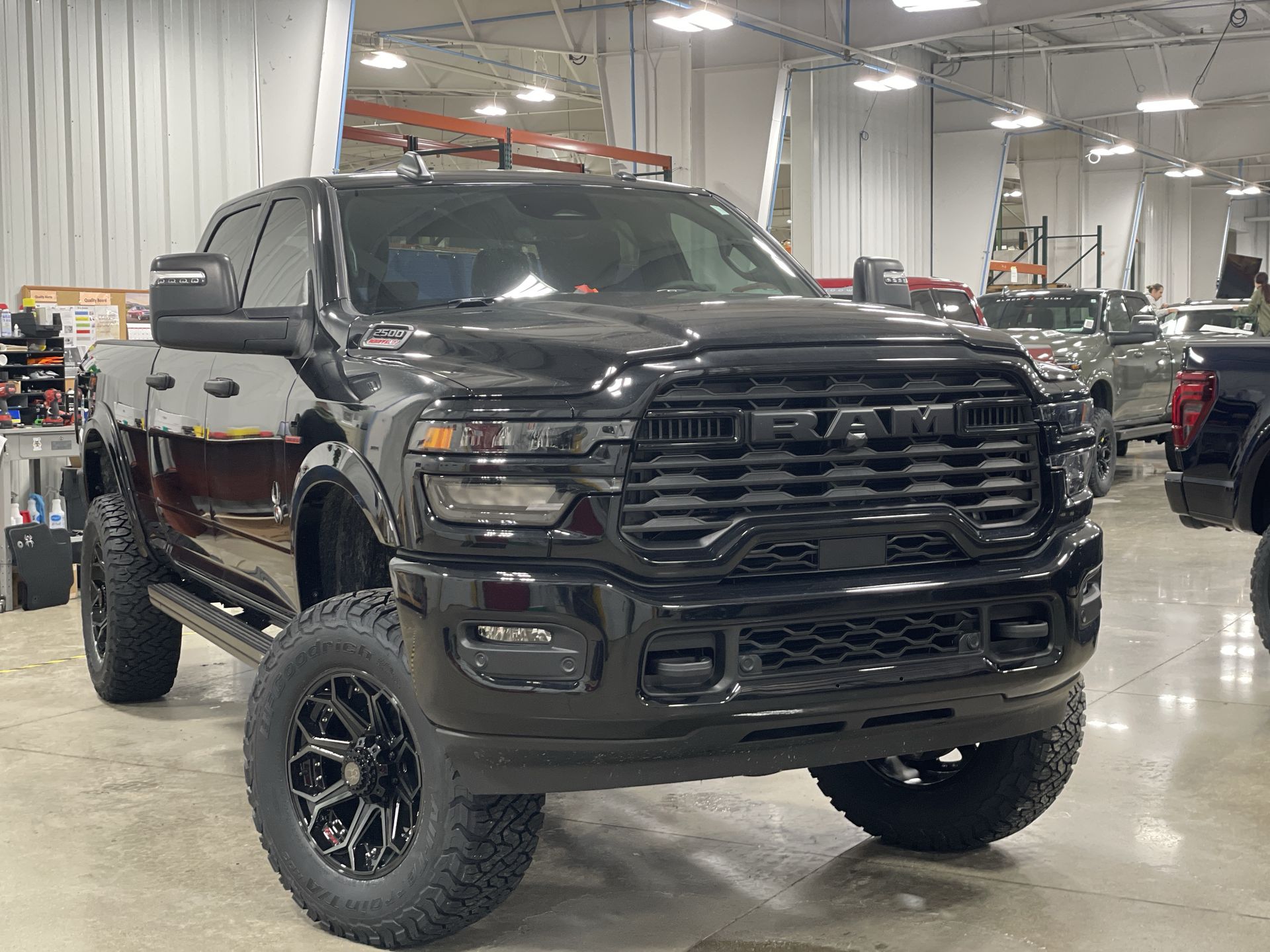 Vehicle Image 10