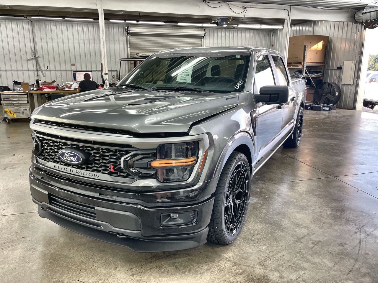 Vehicle Image 10
