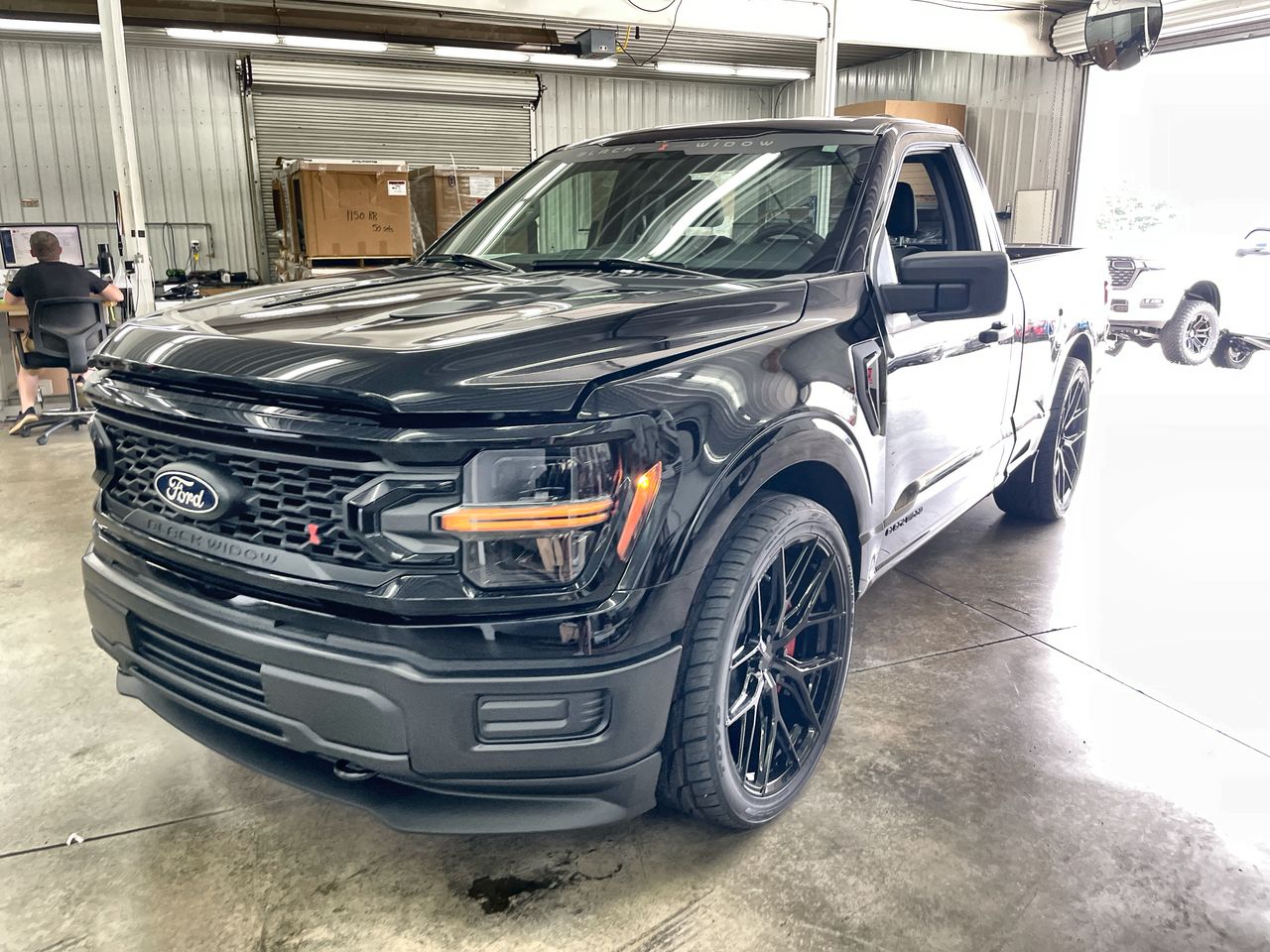 Vehicle Image 10