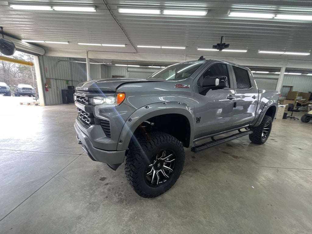 Vehicle Image 10