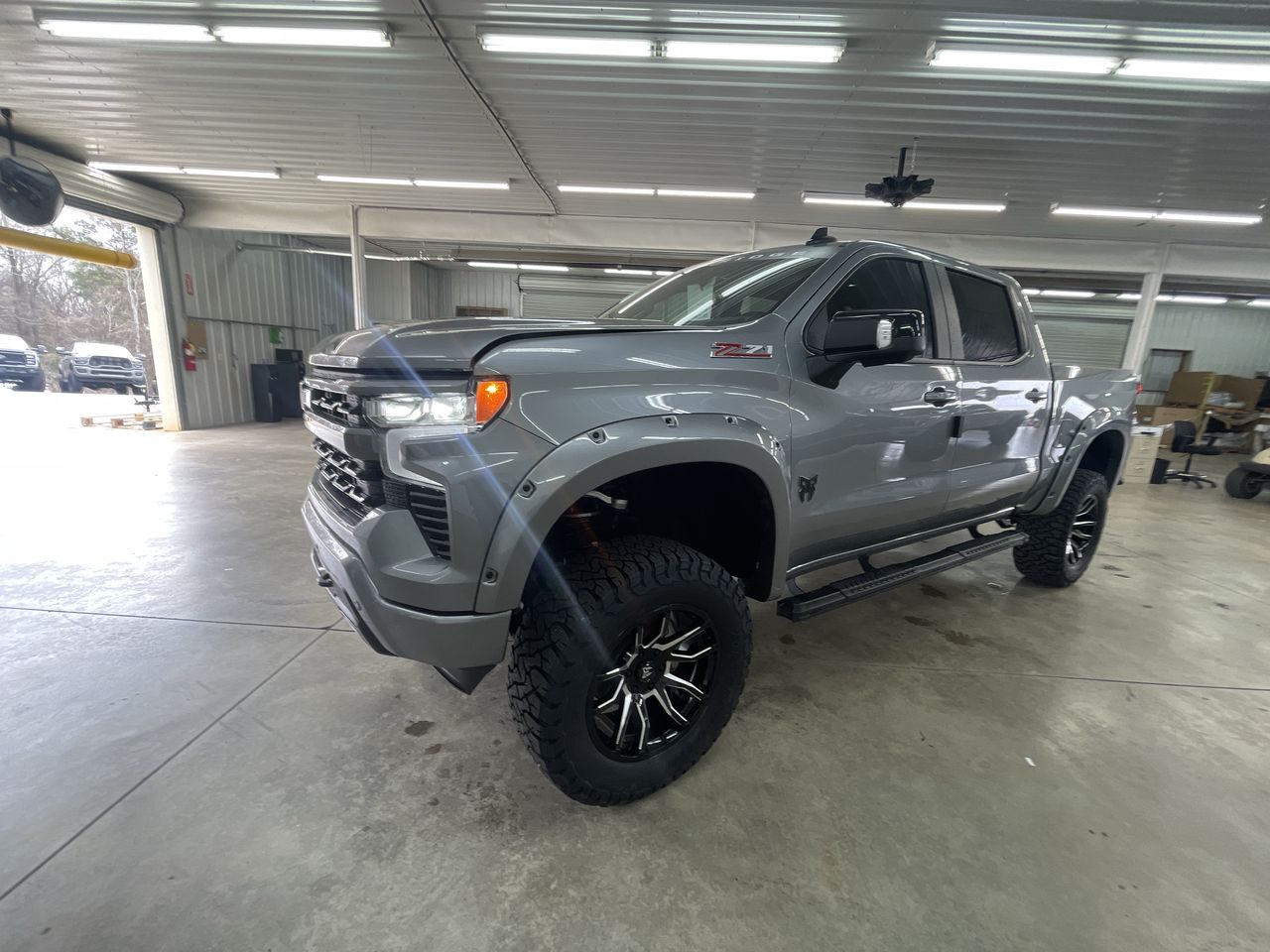 Vehicle Image 10