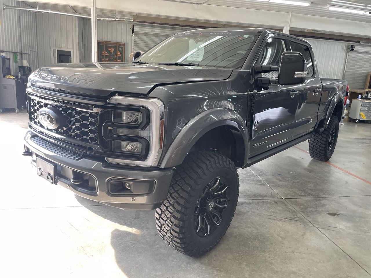 Vehicle Image 10