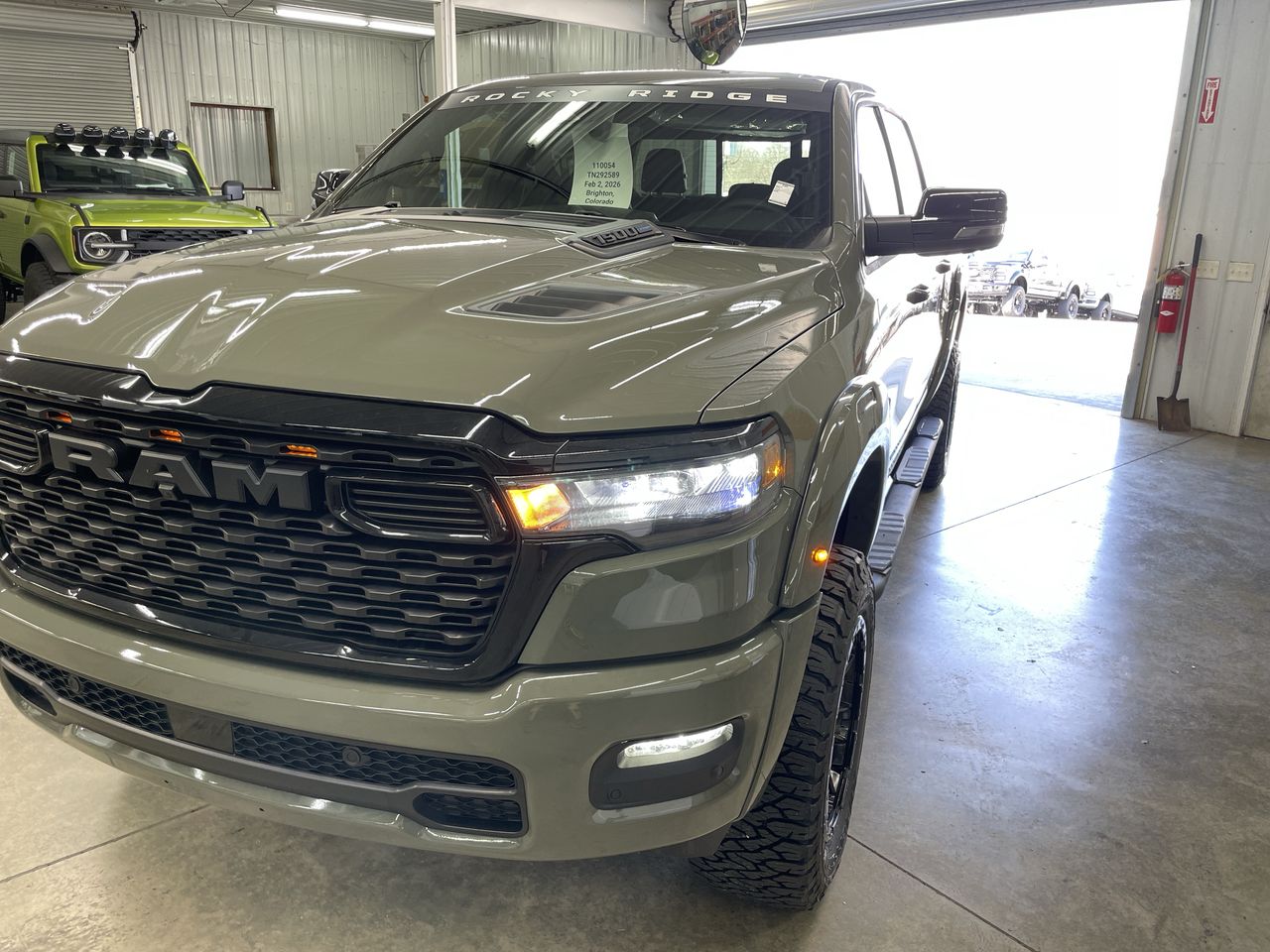 Vehicle Image 10