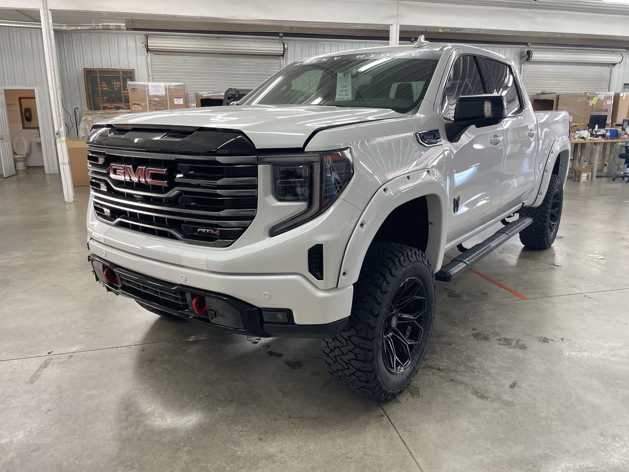 Vehicle Image 10