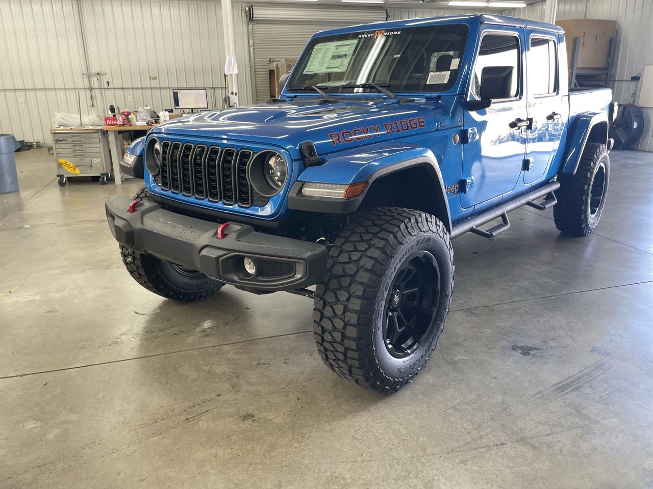 2025 Jeep Gladiator 4x4 Rocky Ridge Premium Lifted Truck – Fox