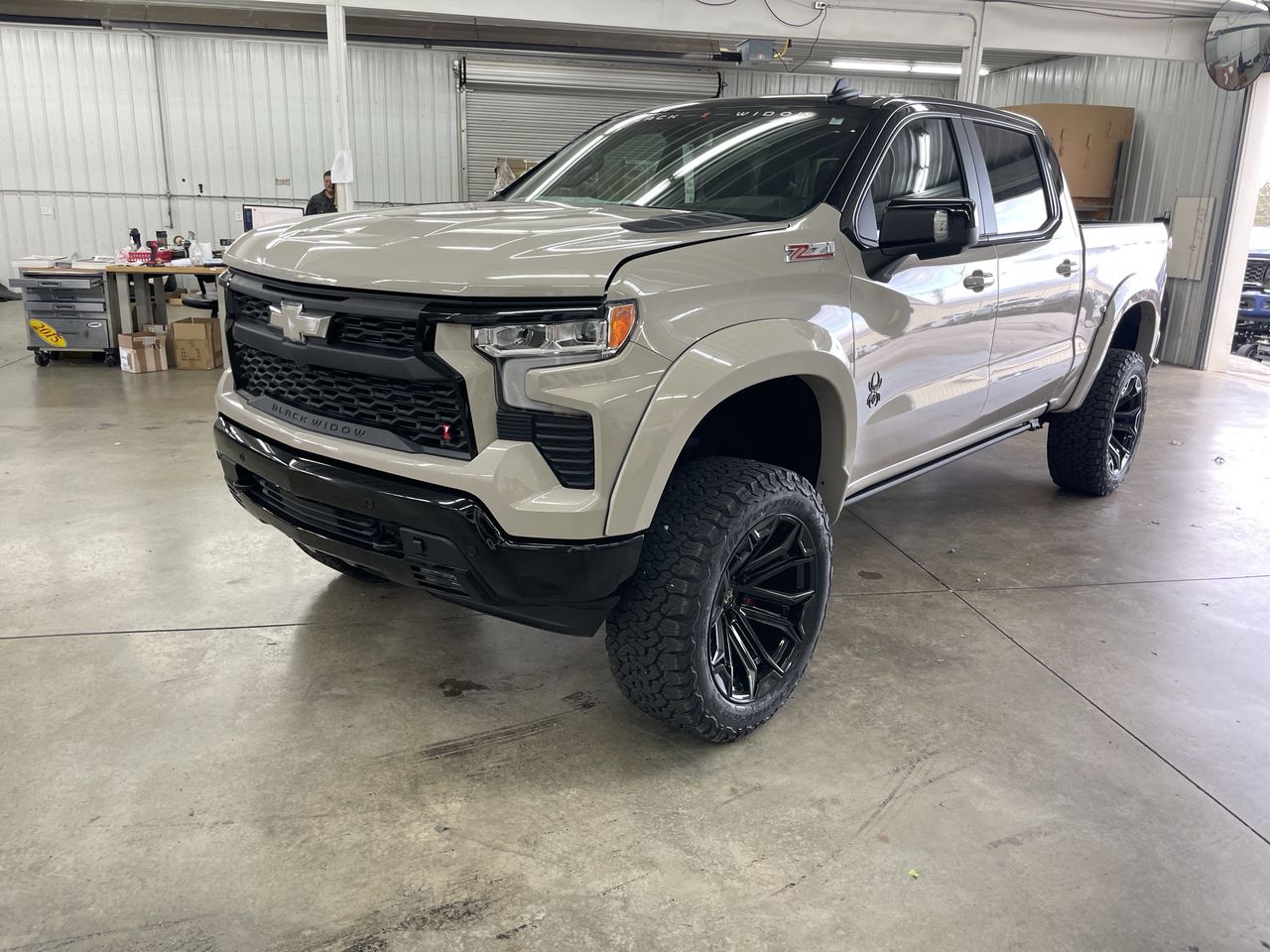 Vehicle Image 10