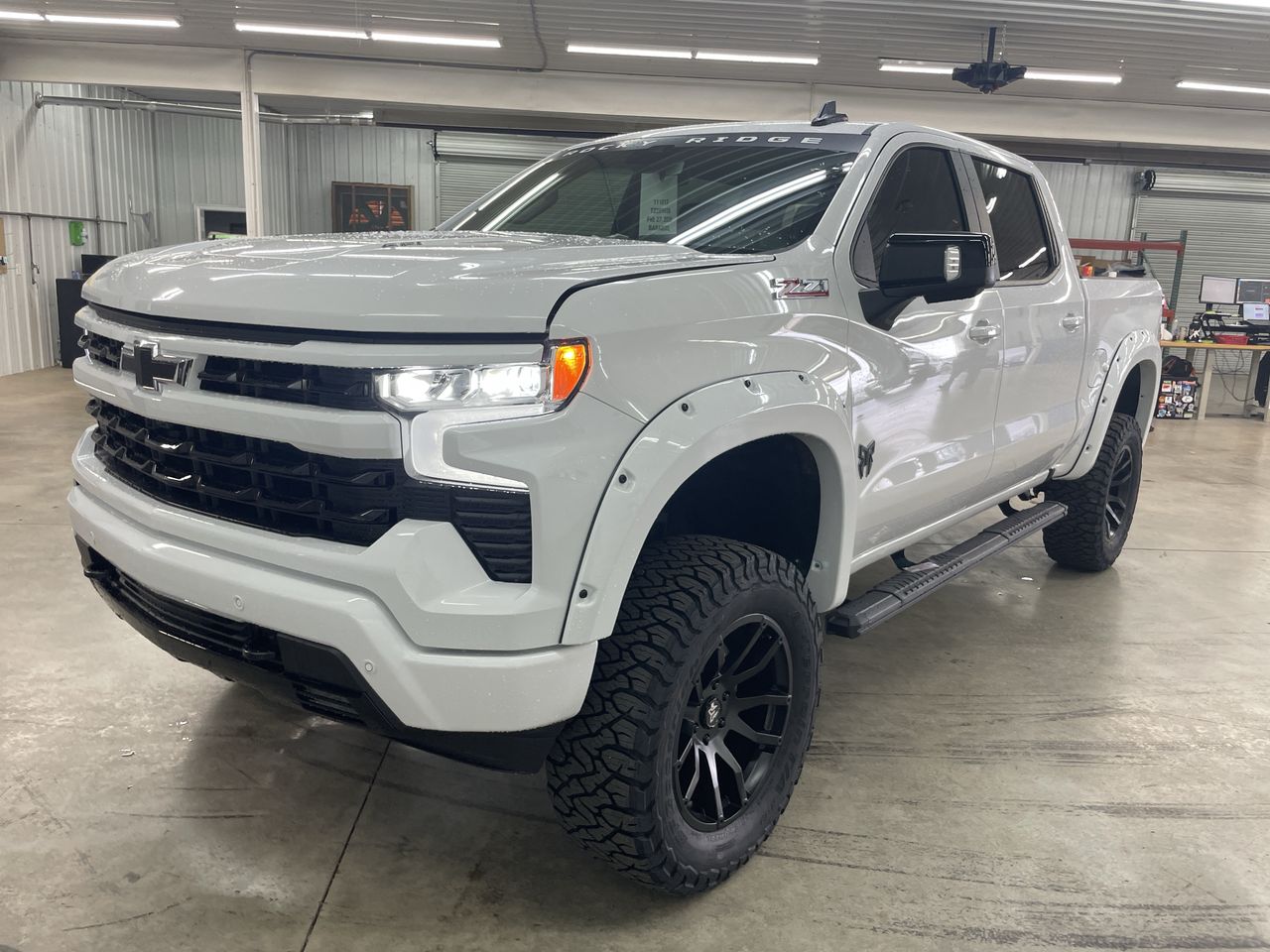 Vehicle Image 10