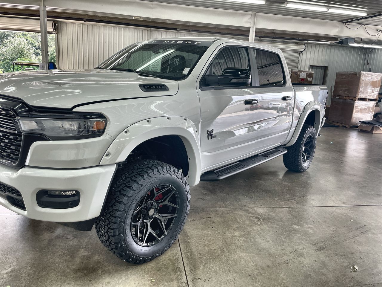 Vehicle Image 10