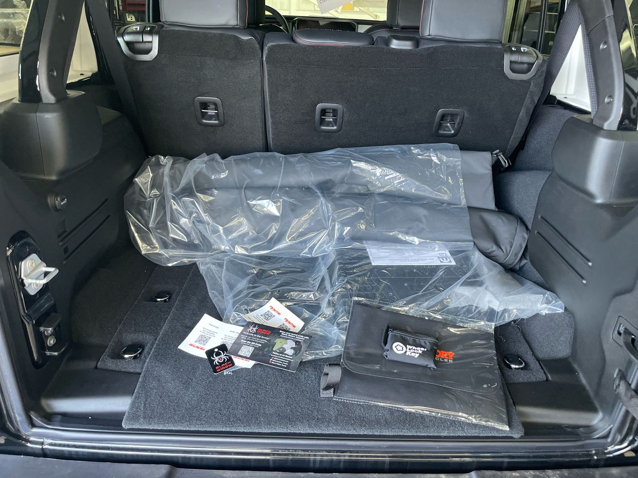 Vehicle Image 9