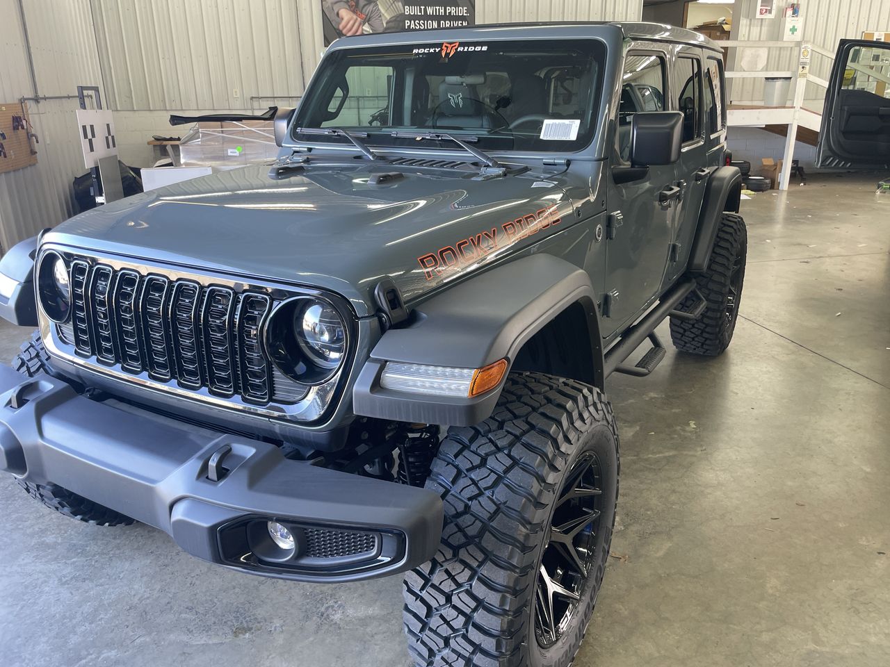 Vehicle Image 10