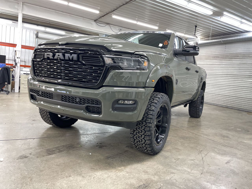 Vehicle Image 10