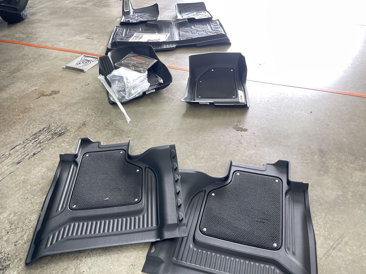 Vehicle Image 9