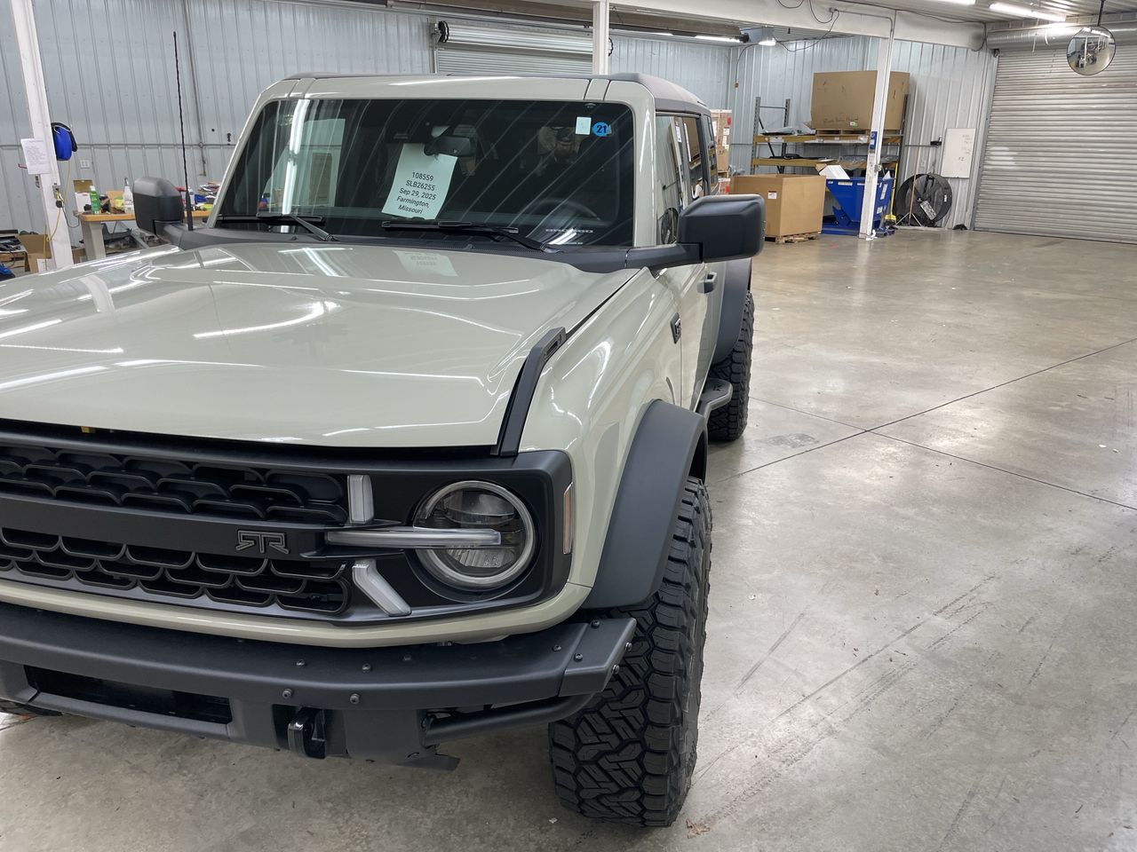 Vehicle Image 10