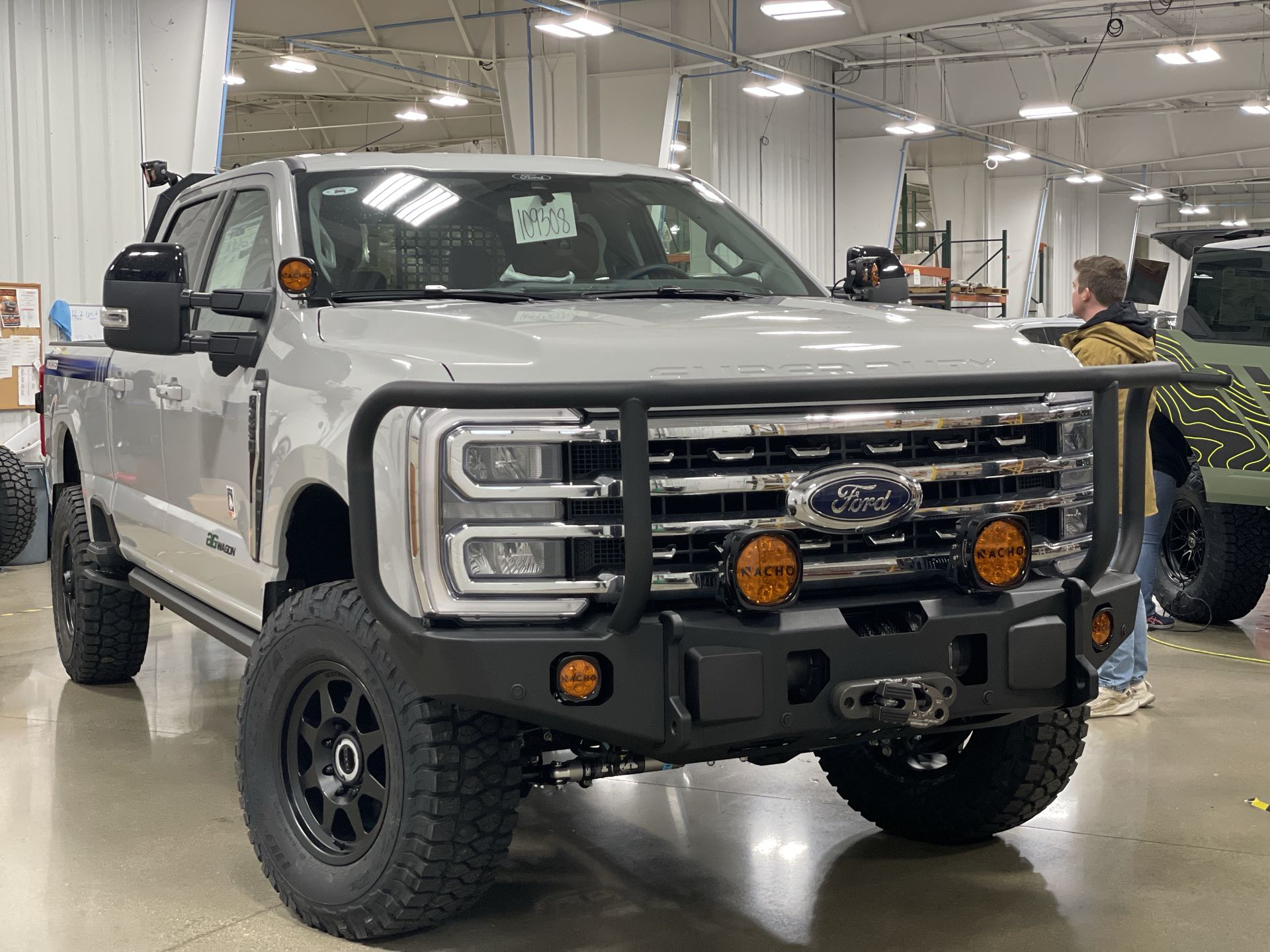 Vehicle Image 10