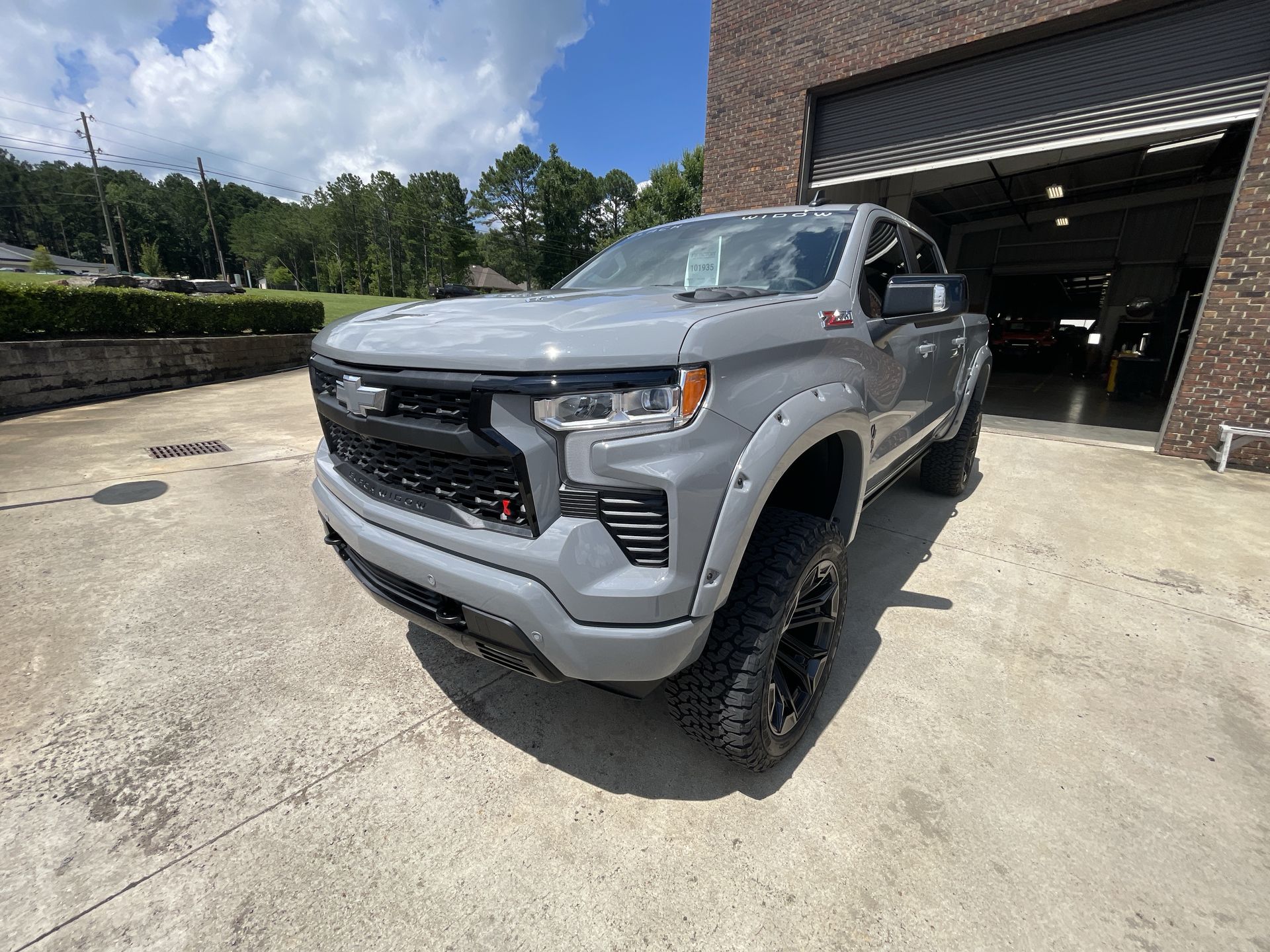 Vehicle Image 10
