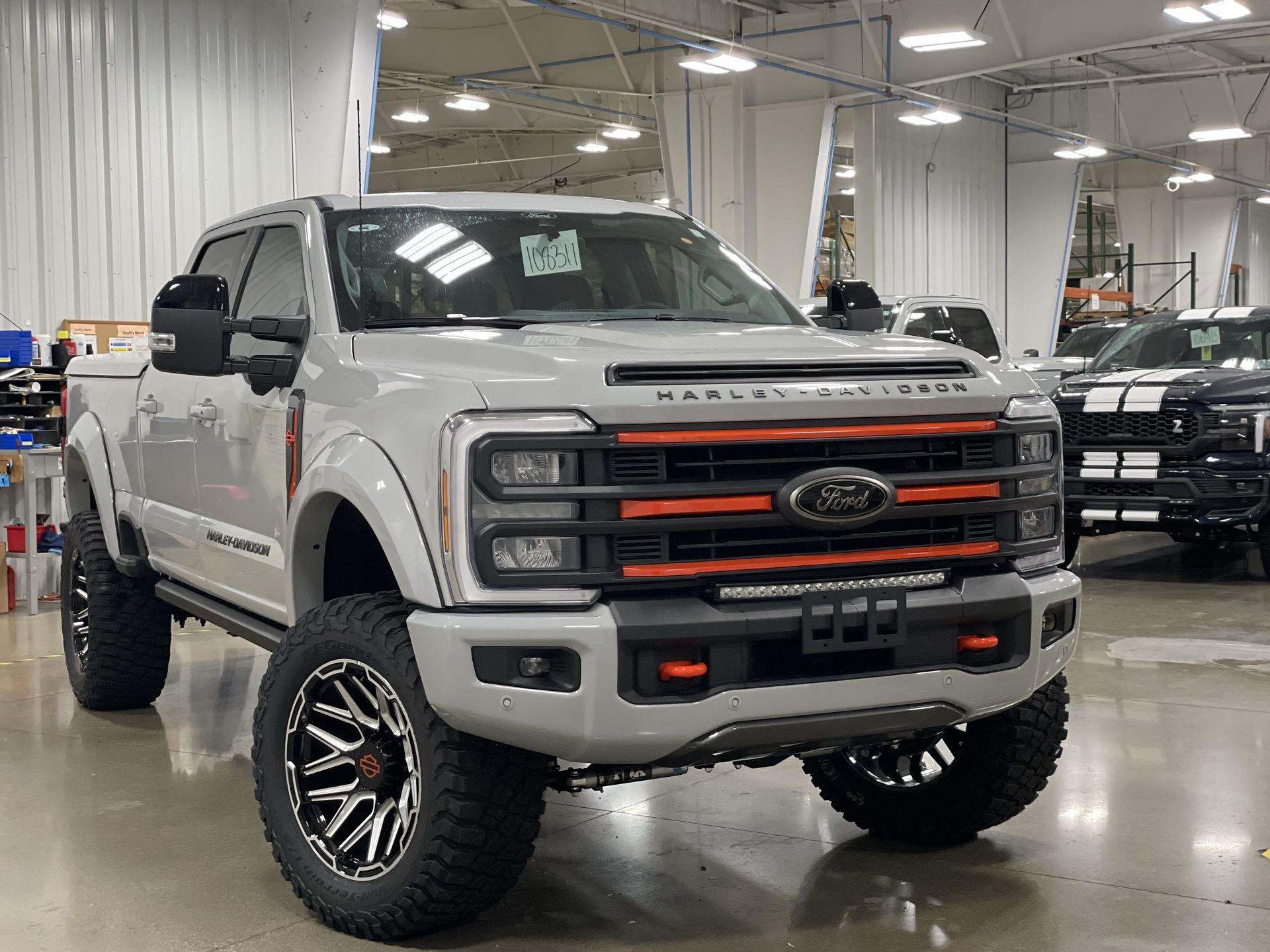 Vehicle Image 10