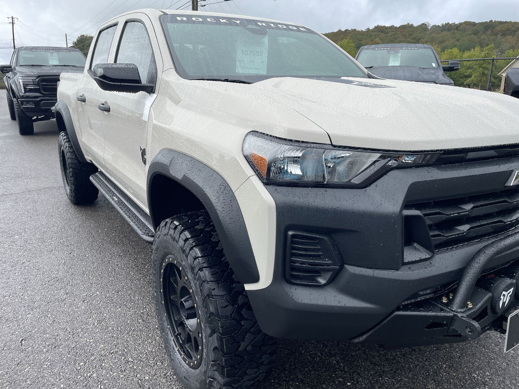 Vehicle Image 10