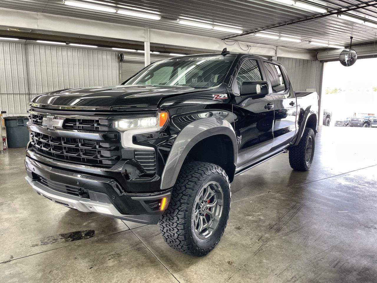 Vehicle Image 10
