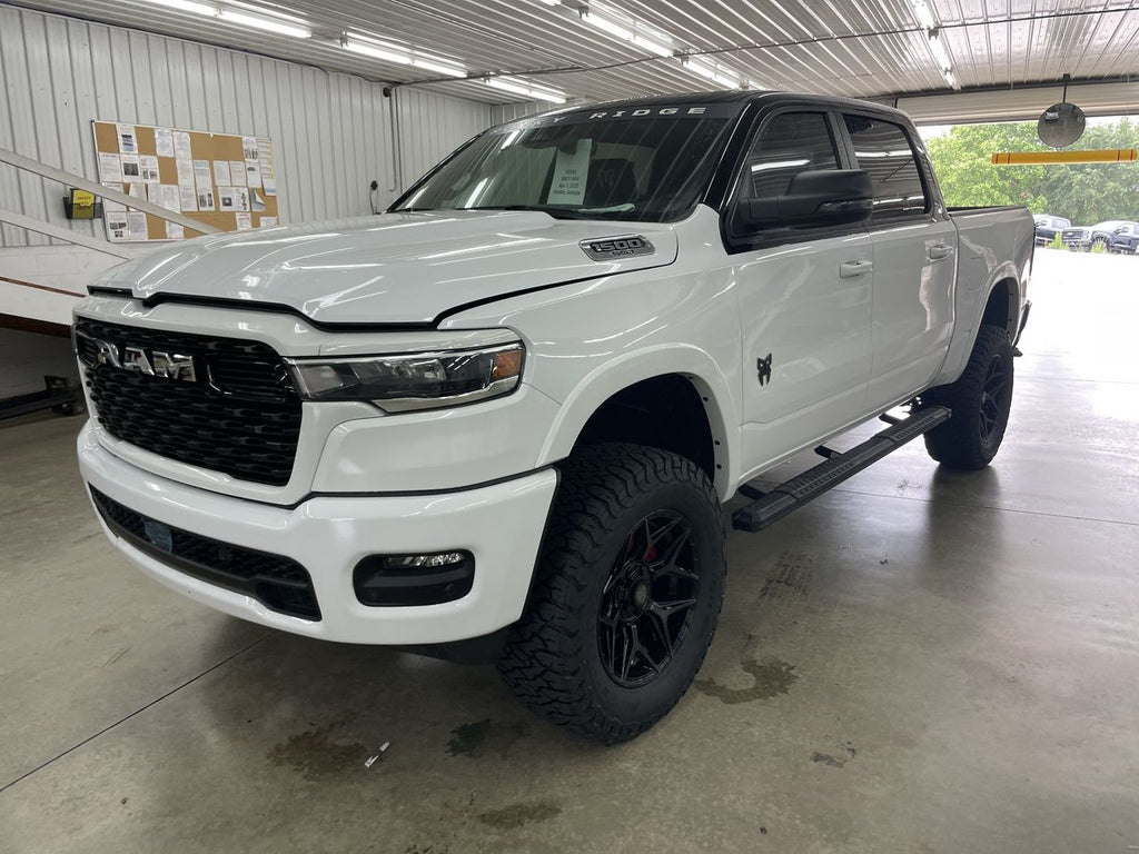 Vehicle Image 10