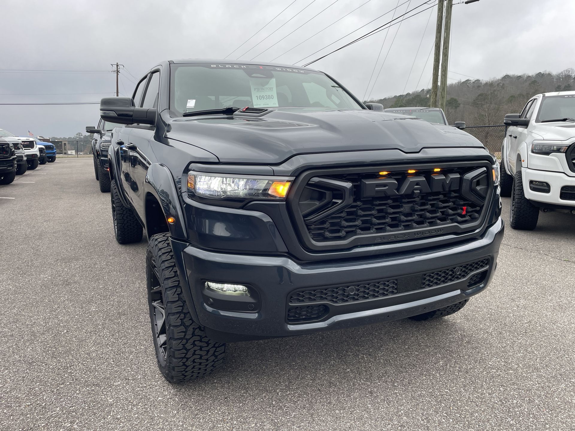 Vehicle Image 10
