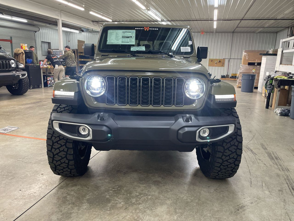 Vehicle Image 10