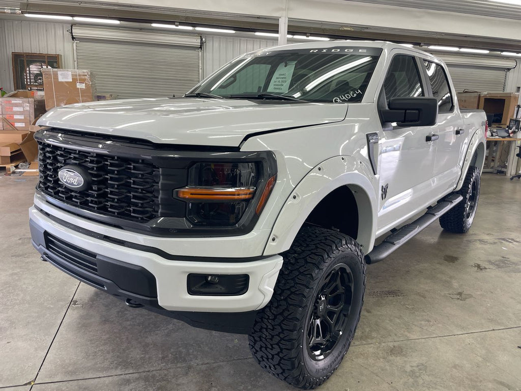 Vehicle Image 10