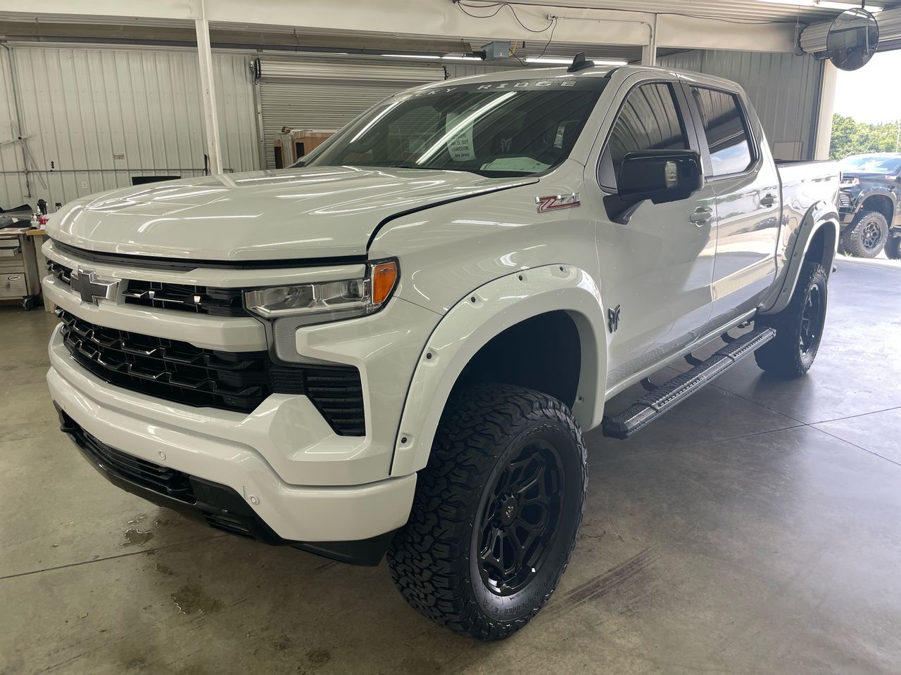 Vehicle Image 10