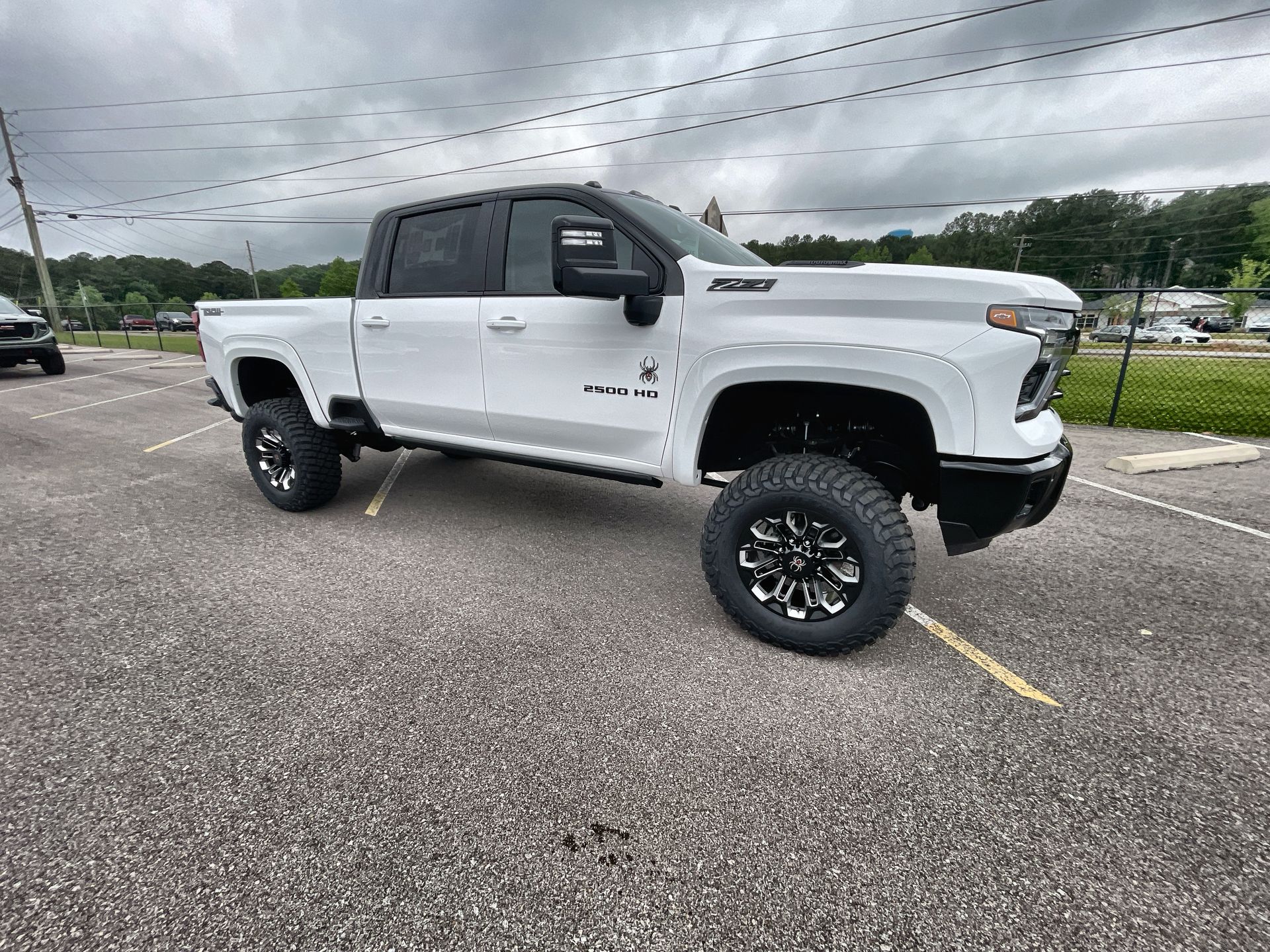 Vehicle Image 10