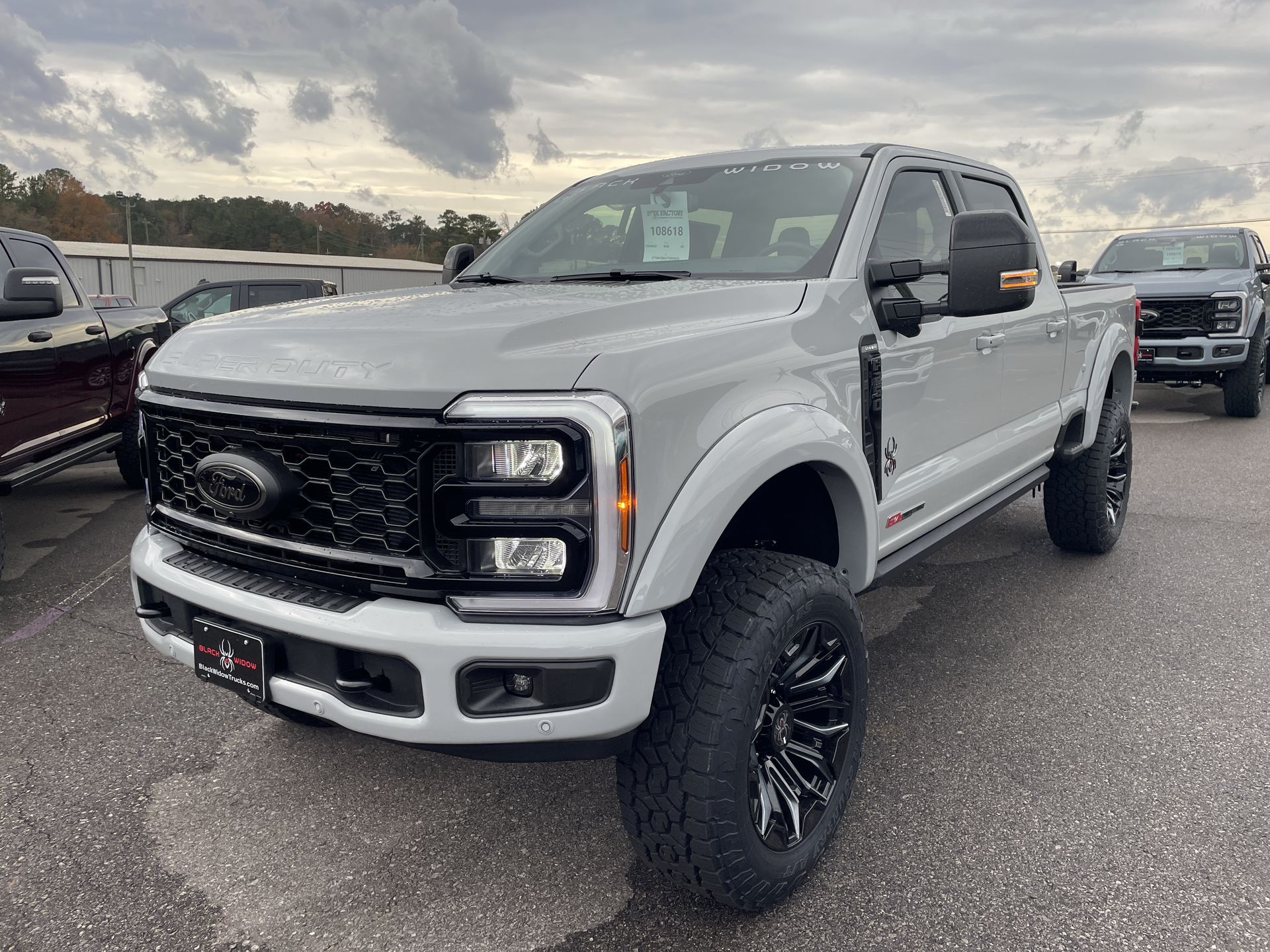 Vehicle Image 10