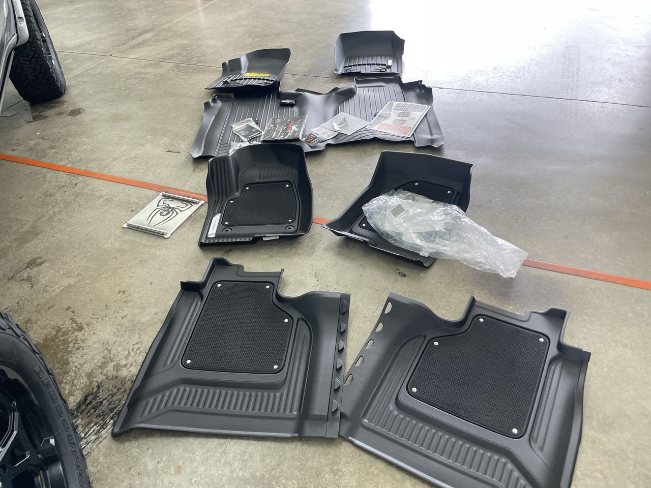 Vehicle Image 9