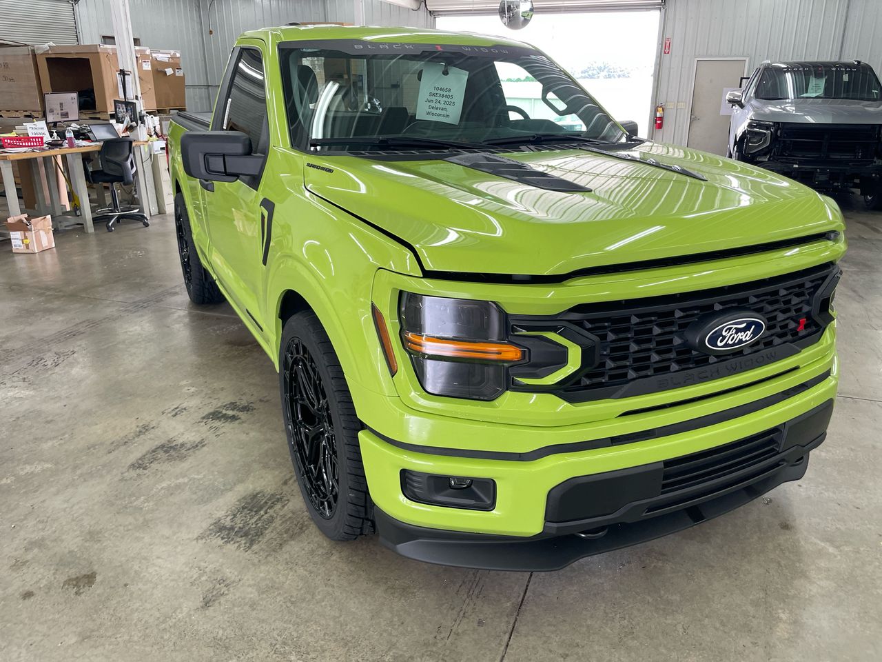 Vehicle Image 10