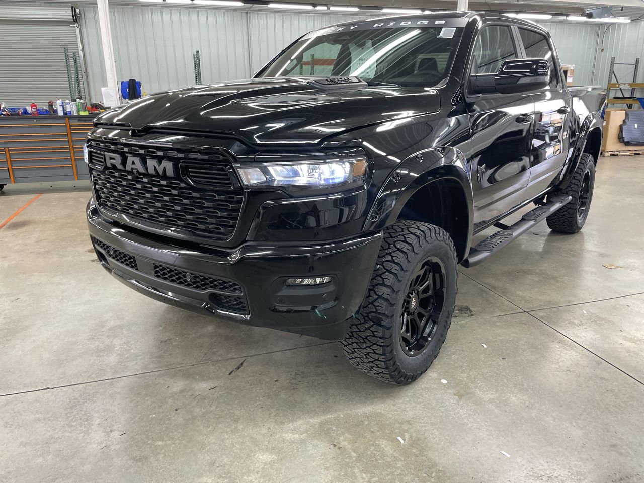 Vehicle Image 10