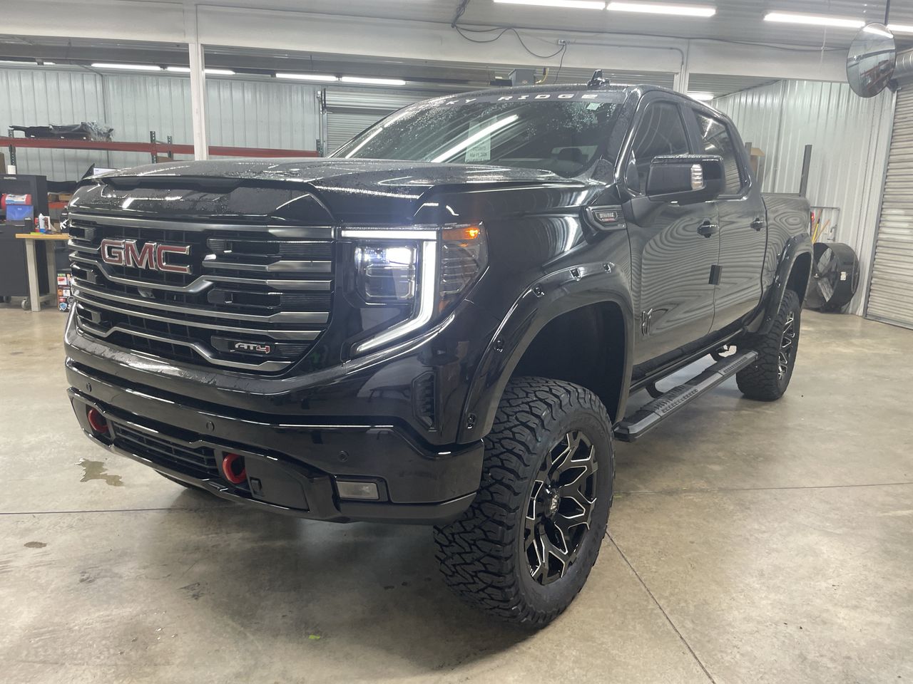 Vehicle Image 10