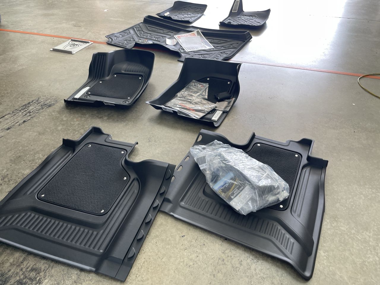 Vehicle Image 9
