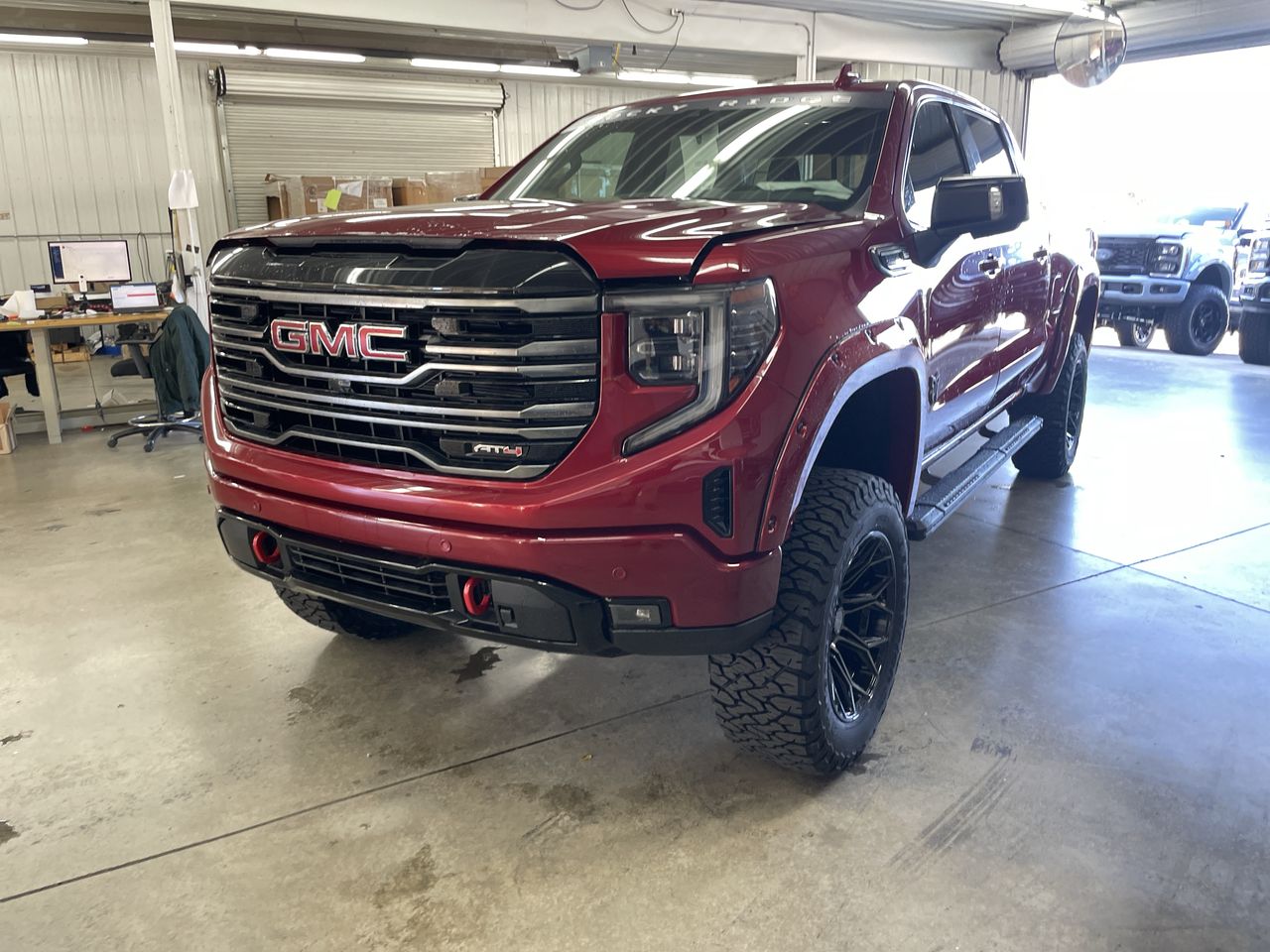 Vehicle Image 10
