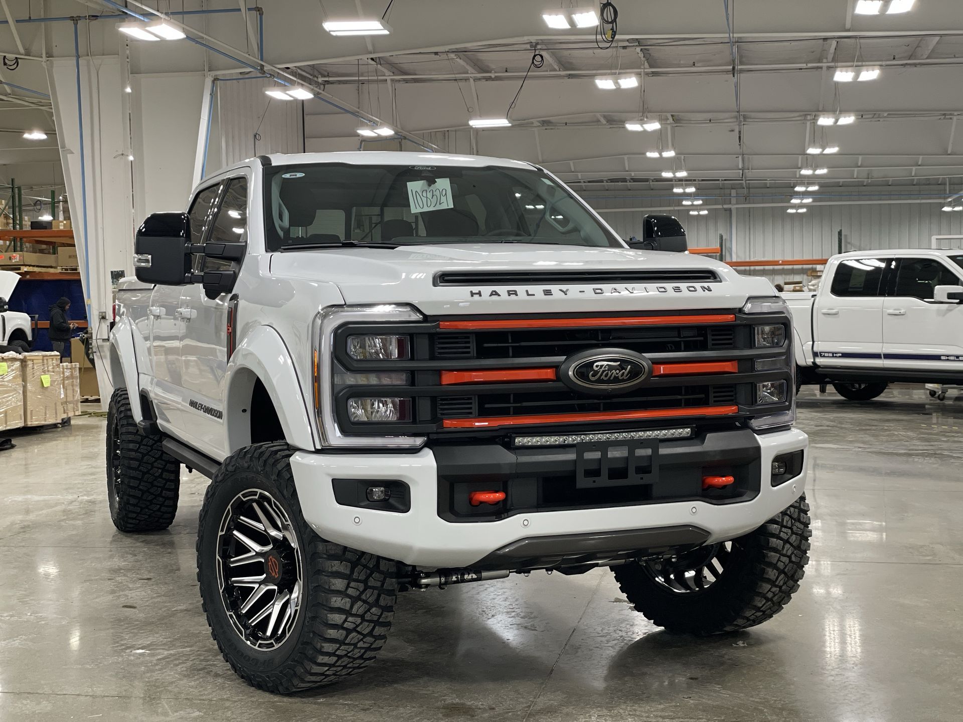 Vehicle Image 10