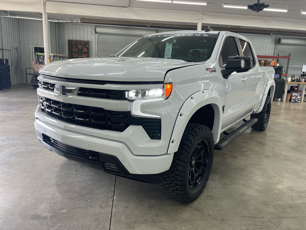 Vehicle Image 10