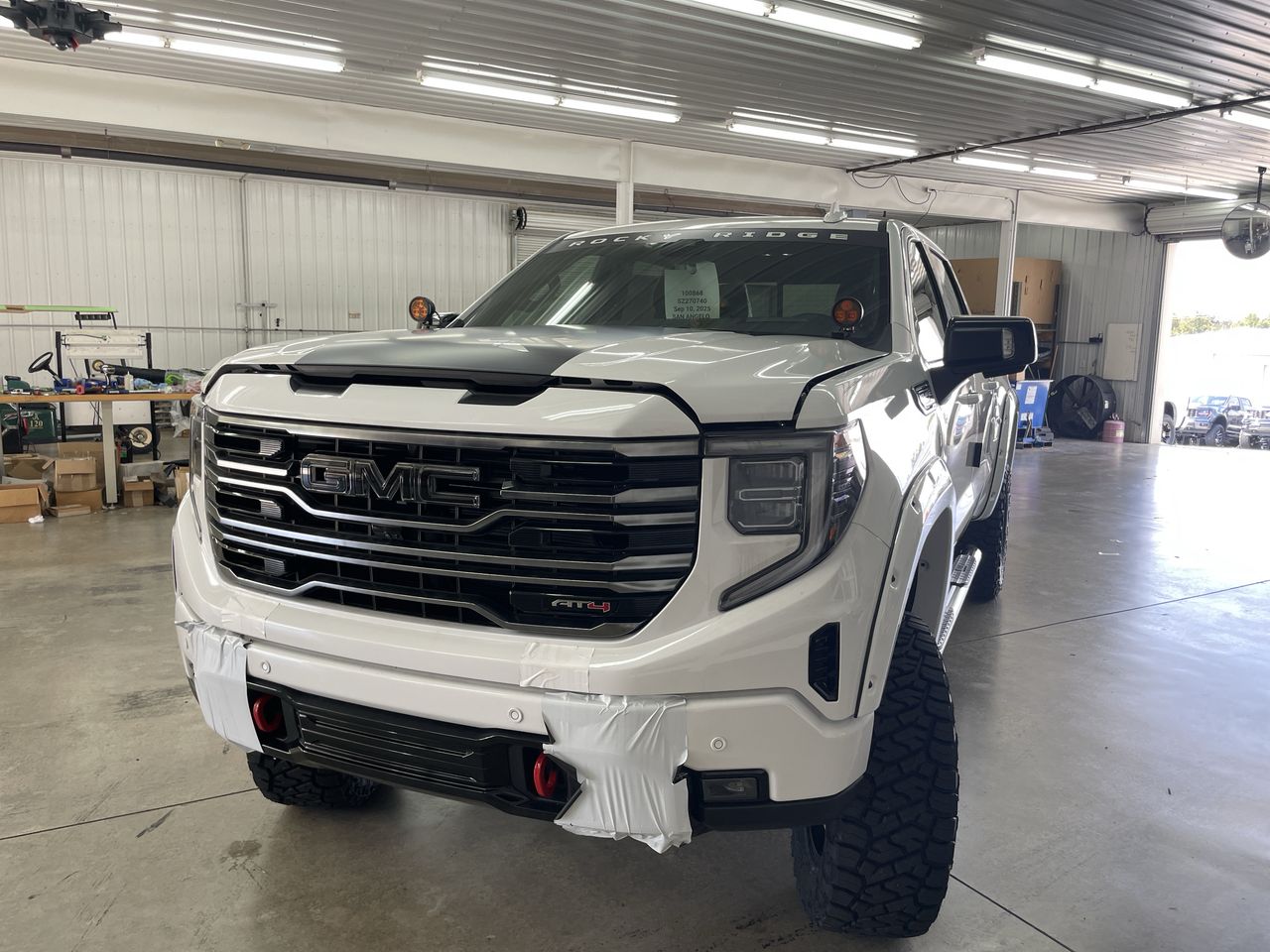 Vehicle Image 10