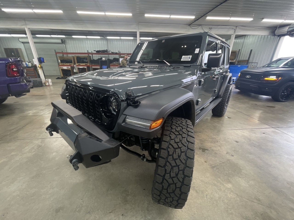 Vehicle Image 10