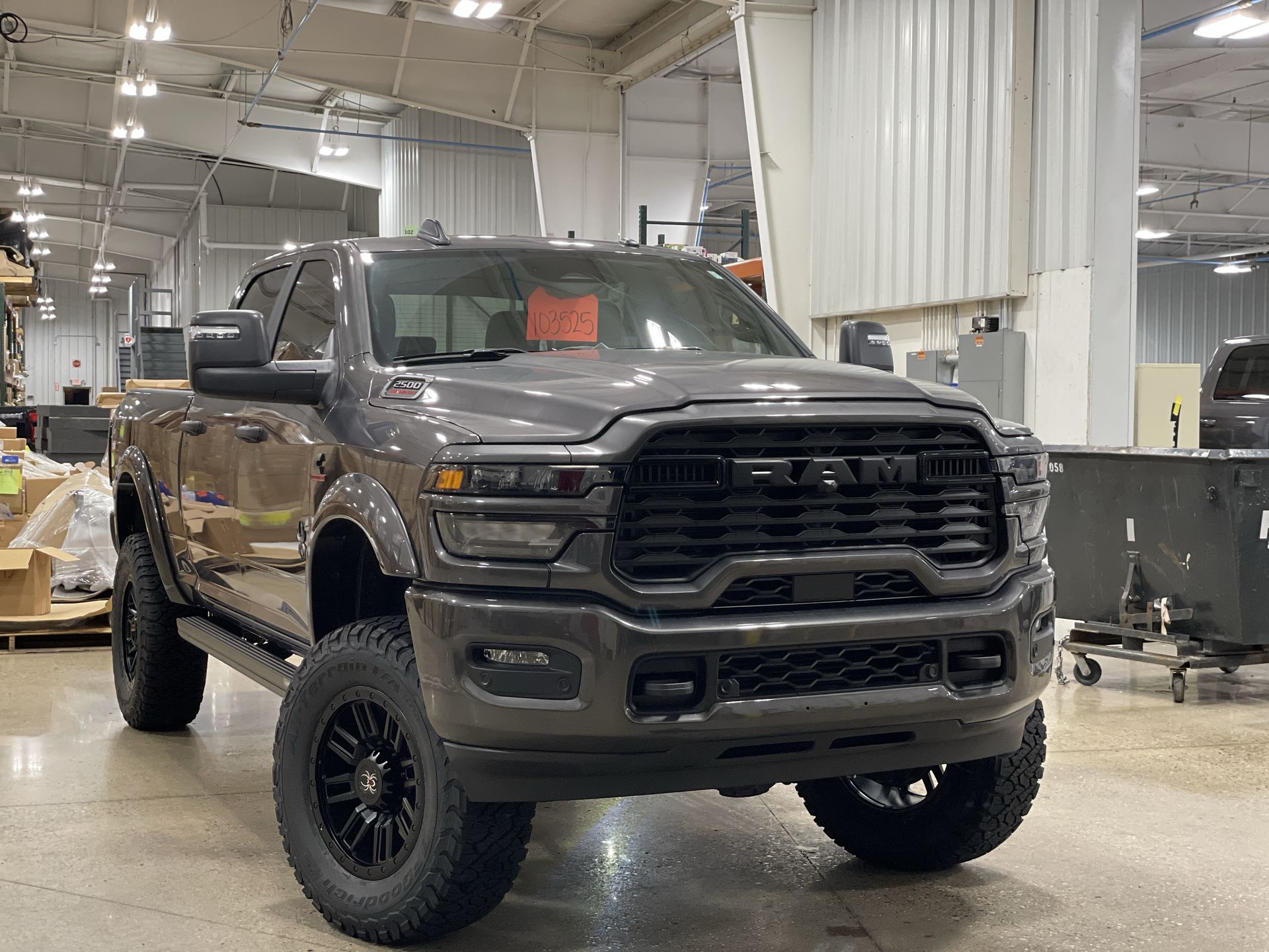Vehicle Image 10