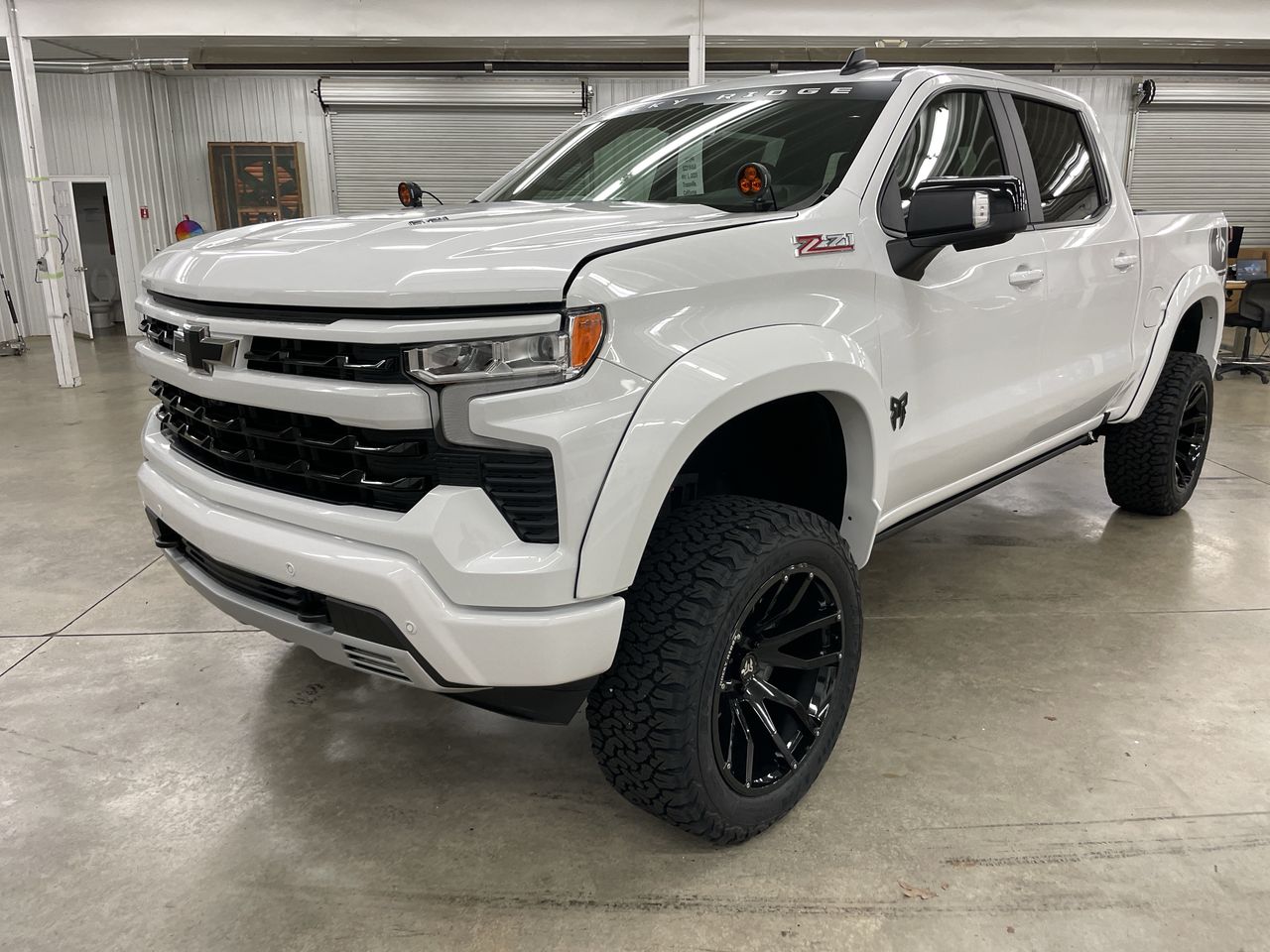 Vehicle Image 10