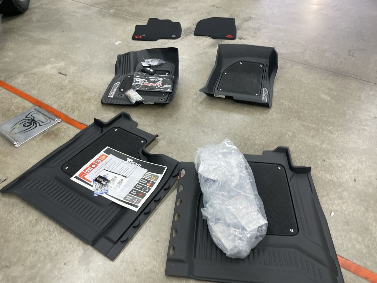 Vehicle Image 9
