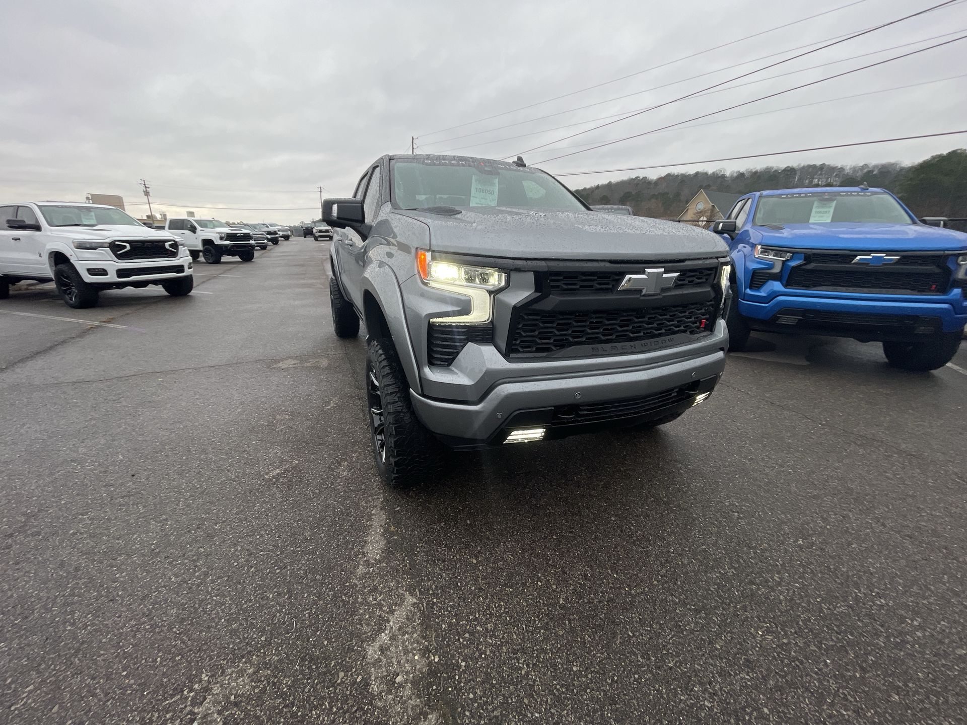 Vehicle Image 10