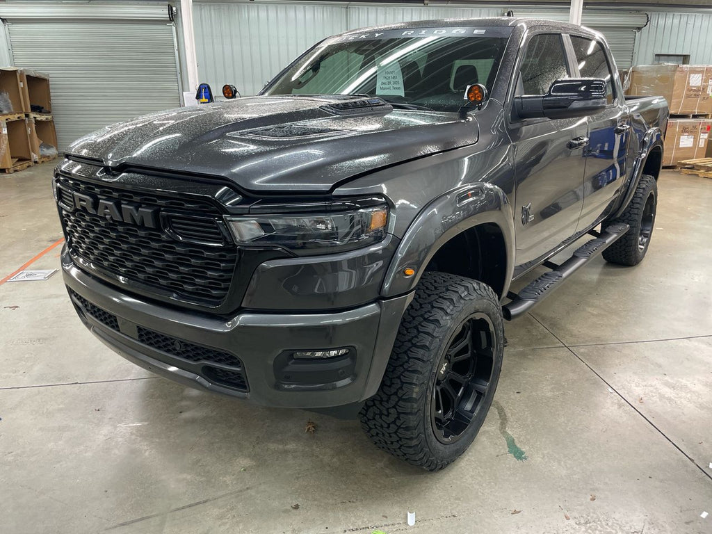 Vehicle Image 10
