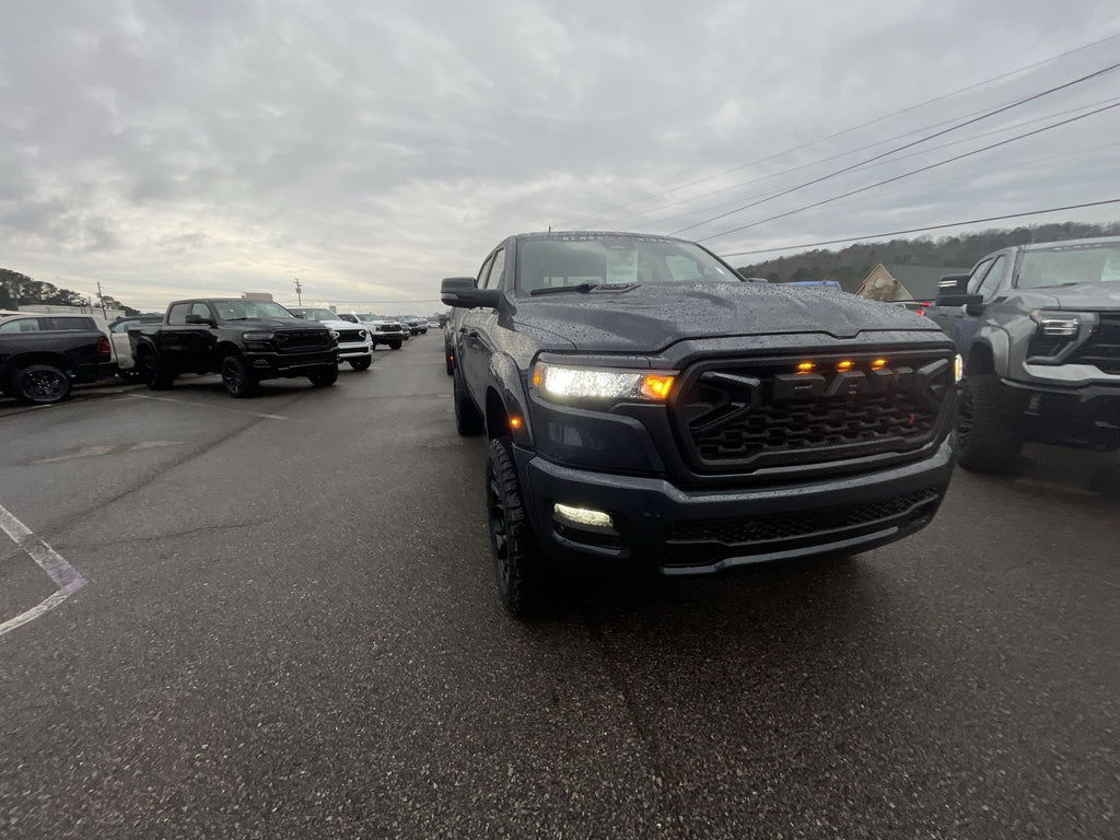 Vehicle Image 10